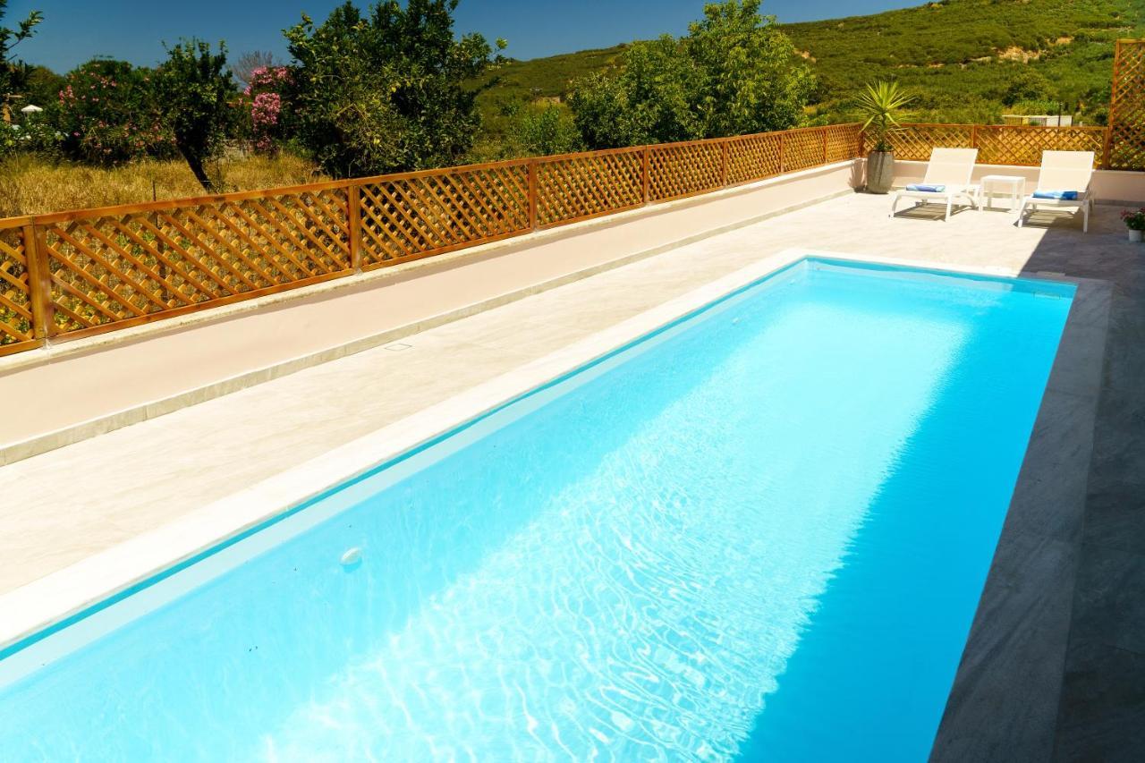 Arch Houses - Sharing Pool Spilia  Bagian luar foto
