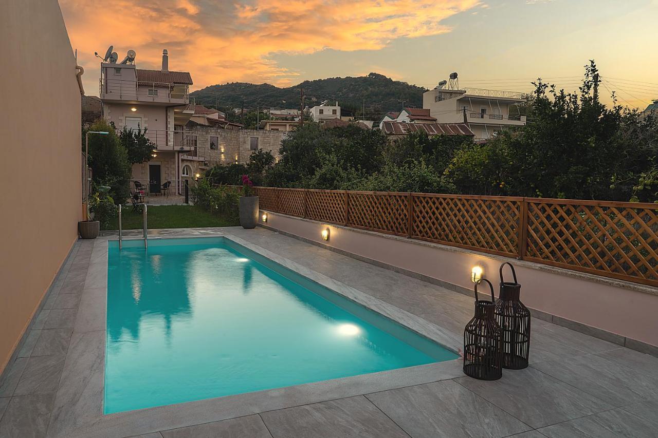 Arch Houses - Sharing Pool Spilia  Bagian luar foto